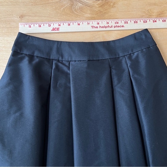 SOLD WHBM WHITE HOUSE BLACK MARKET PLEATED SKIRT 2 BACK ZIP PREPPY DK ACADEMIA - Picture 7 of 11